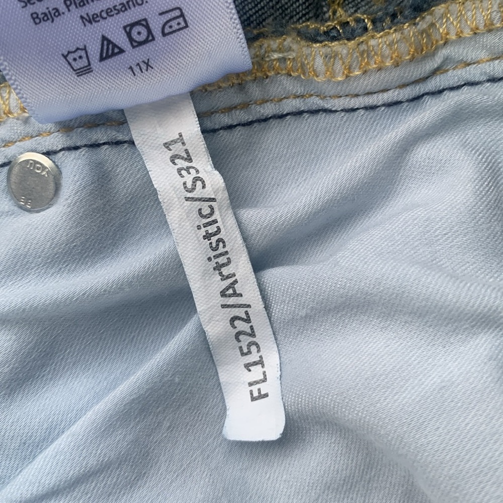 FREE ASSEMBLY Blue Straight Leg Jeans with Classic Style - Picture 5 of 15